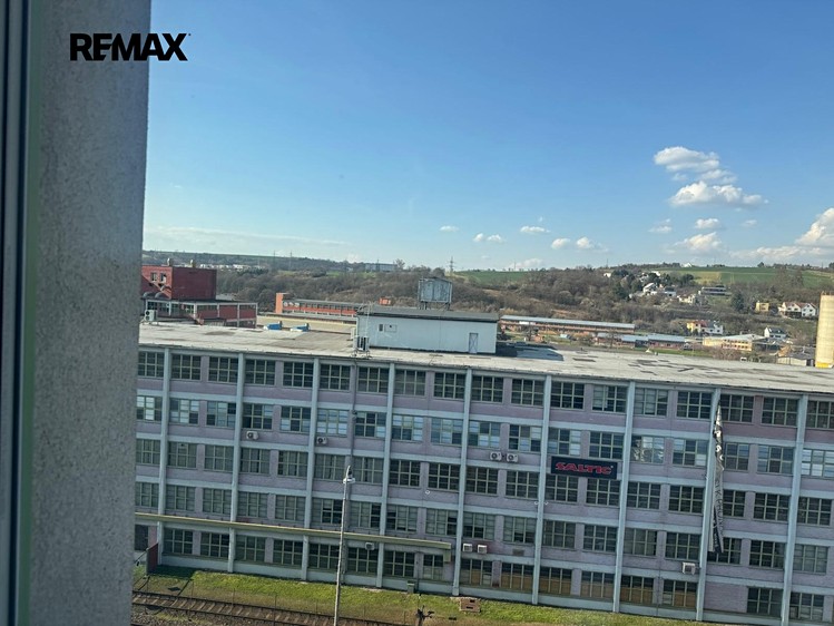 Pronájem kanceláře 23 m² - foto 5