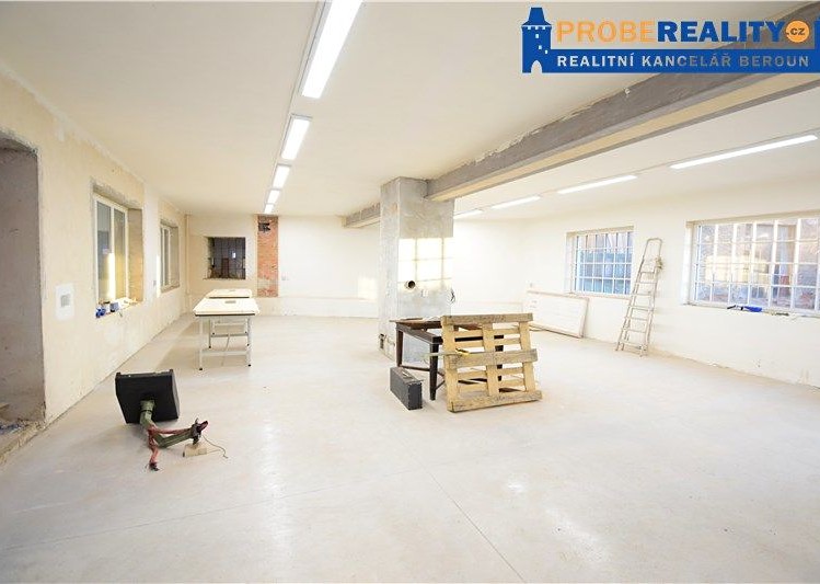 Pronájem výrobní haly, prostoru 100 m² - foto 5
