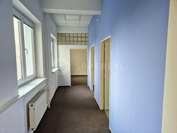 Pronájem kanceláře 259 m² - foto 4
