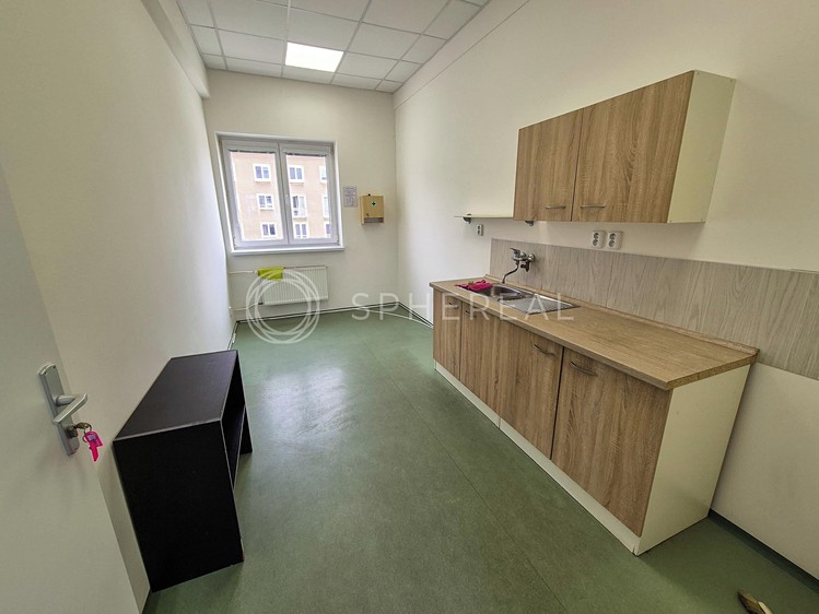 Pronájem kanceláře 259 m² - foto 7
