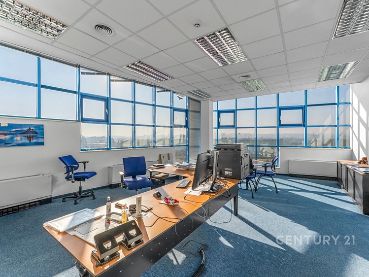 Pronájem kanceláře 670 m² - foto 8