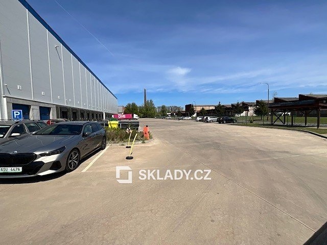 Pronájem skladového prostoru 15 000 m² - foto 1