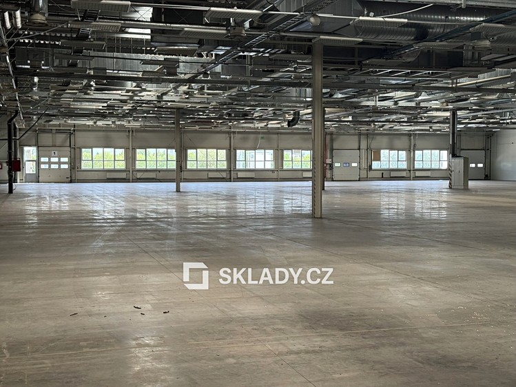Pronájem skladového prostoru 14 500 m² - foto 7