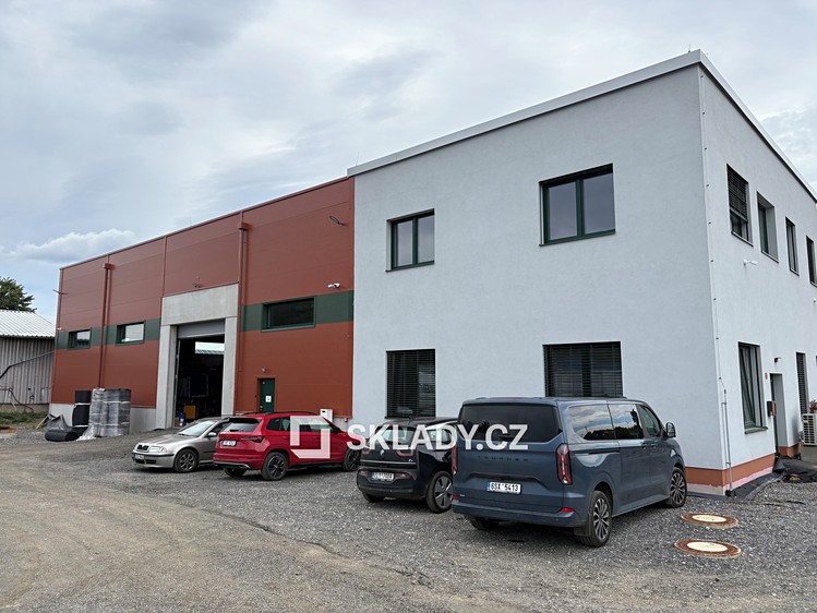 Pronájem skladového prostoru 1 000 m² - foto 1
