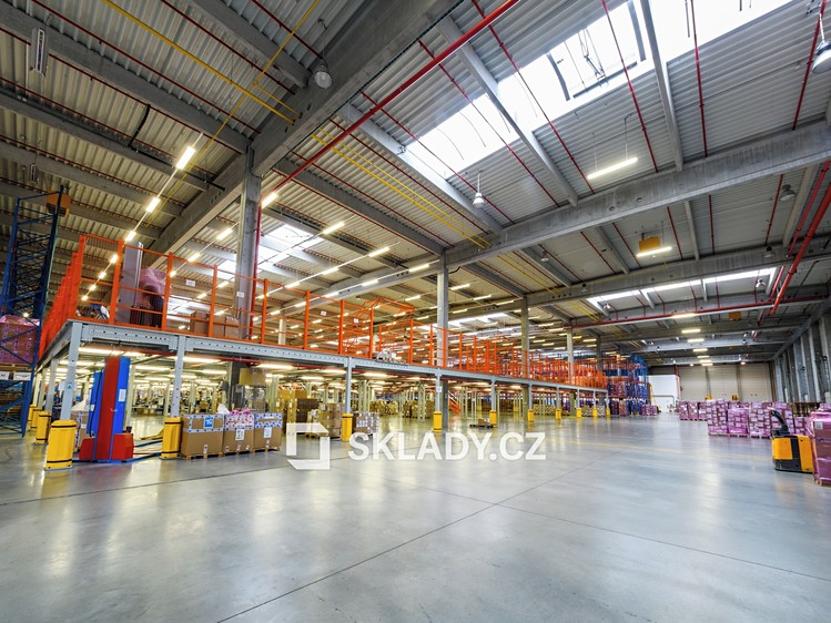 Pronájem skladového prostoru 960 m² - foto 3