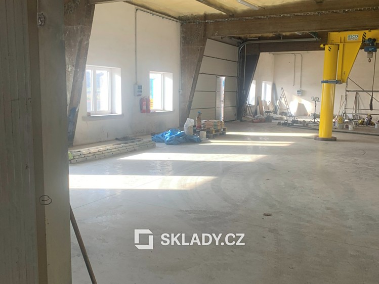 Pronájem skladového prostoru 1 400 m² - foto 3
