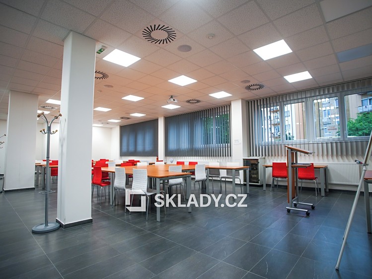 Pronájem kanceláře 50 m² - foto 2