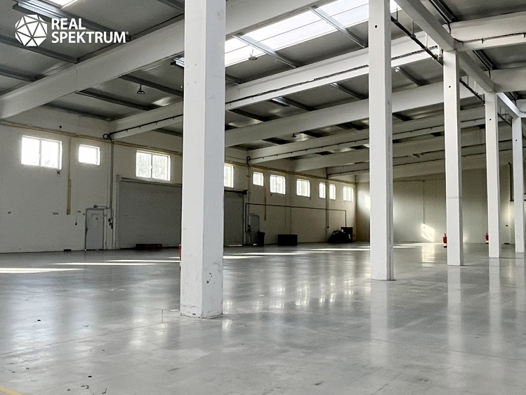 Pronájem skladového prostoru 2 000 m² - foto 3