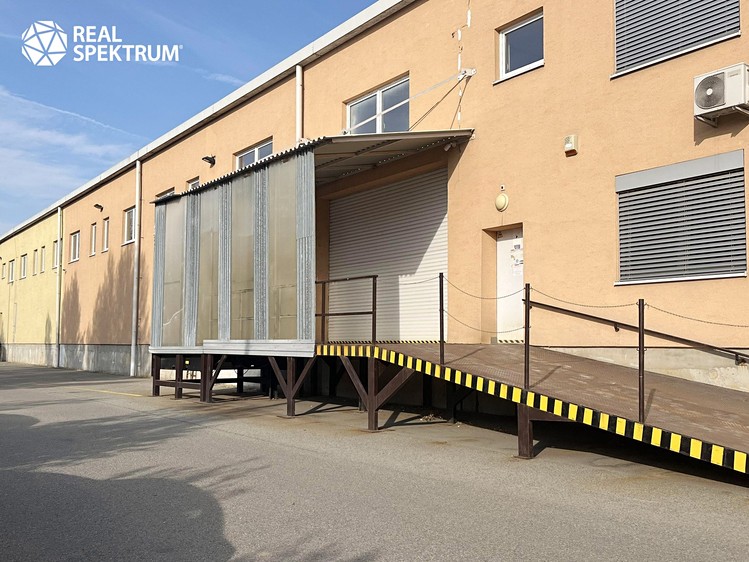 Pronájem skladového prostoru 2 000 m² - foto 2