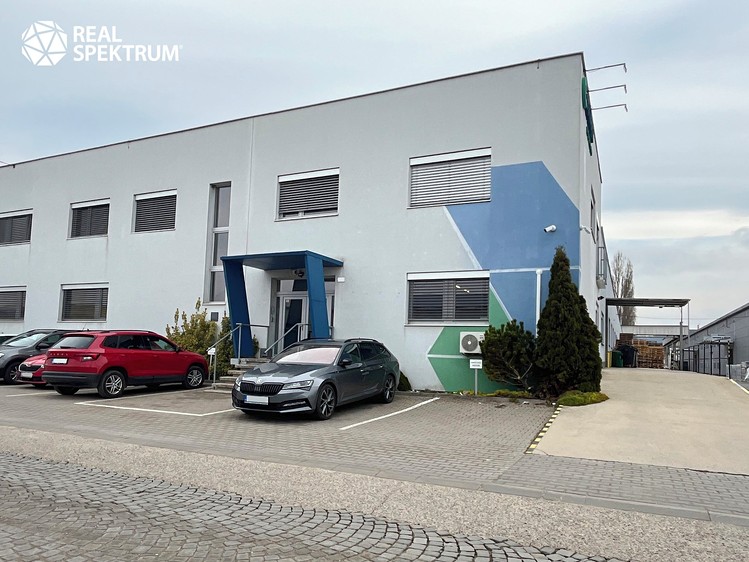 Pronájem výrobní haly, prostoru 3 454 m² - foto 2