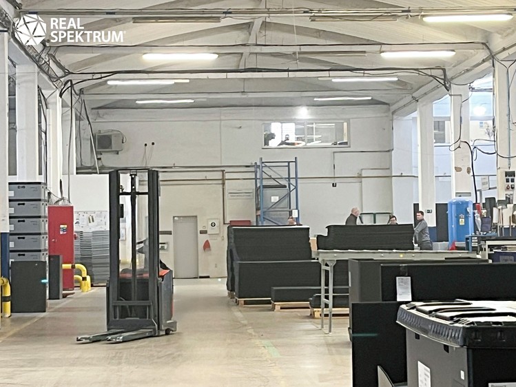 Pronájem výrobní haly, prostoru 3 454 m² - foto 3