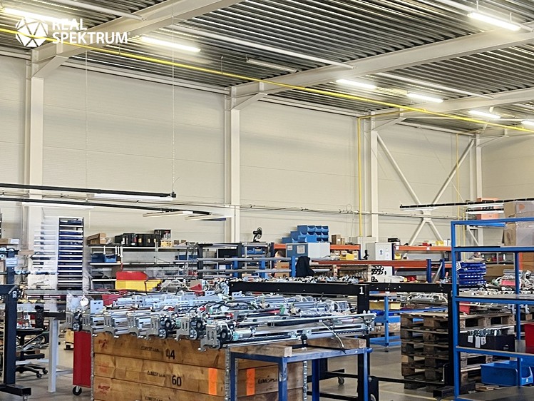 Pronájem skladového prostoru 950 m² - foto 2