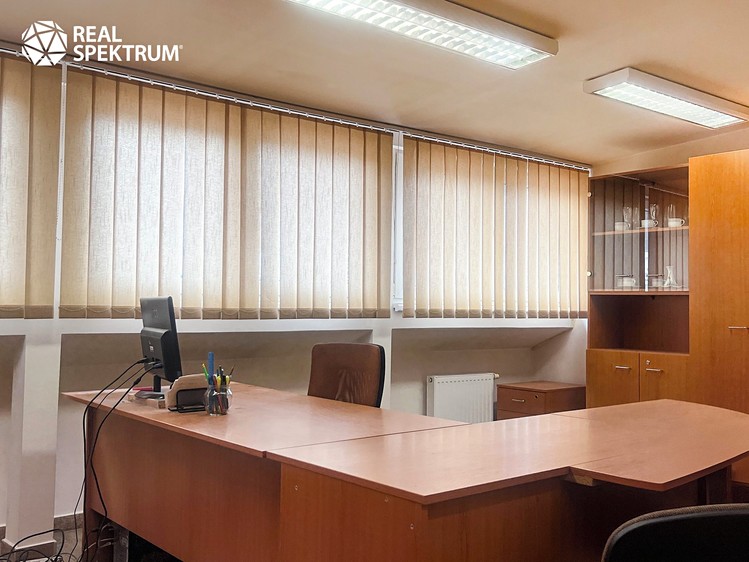 Pronájem výrobní haly, prostoru 698 m² - foto 4