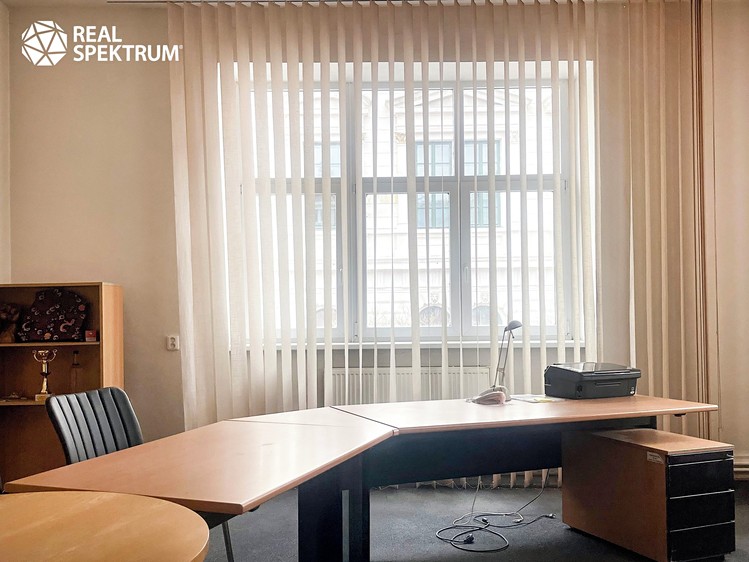 Pronájem kanceláře 301 m² - foto 1