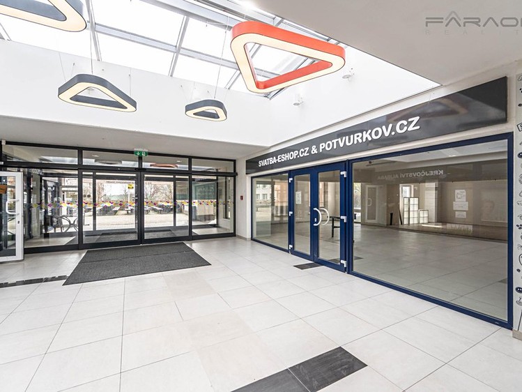 Pronájem obchodního prostoru 102 m² - foto 5