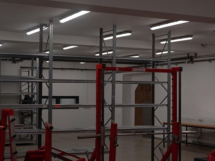 Pronájem výrobní haly, prostoru 328 m² - foto 6