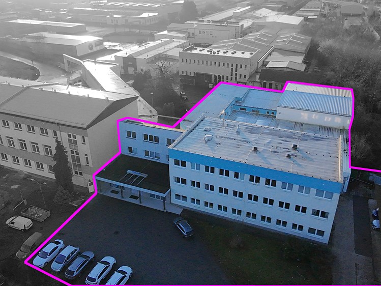 Pronájem výrobní haly, prostoru 1 469 m² - foto 2