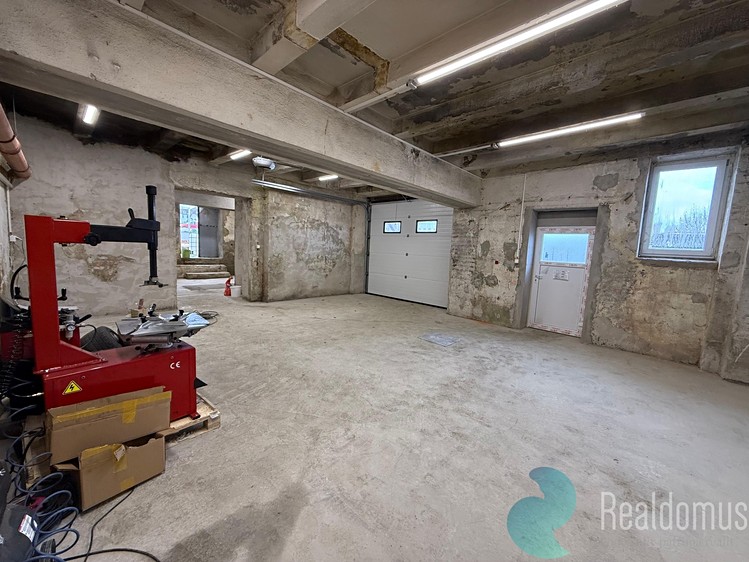 Pronájem výrobní haly, prostoru 79 m² - foto 1