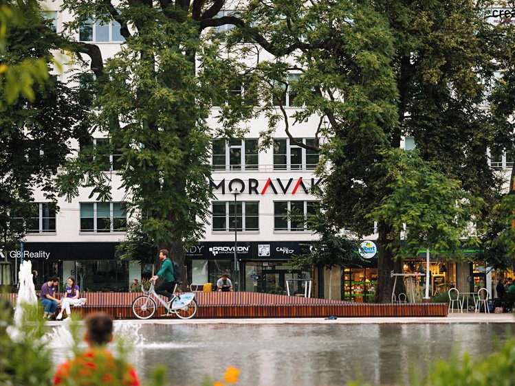 Pronájem kanceláře 500 m² - foto 2