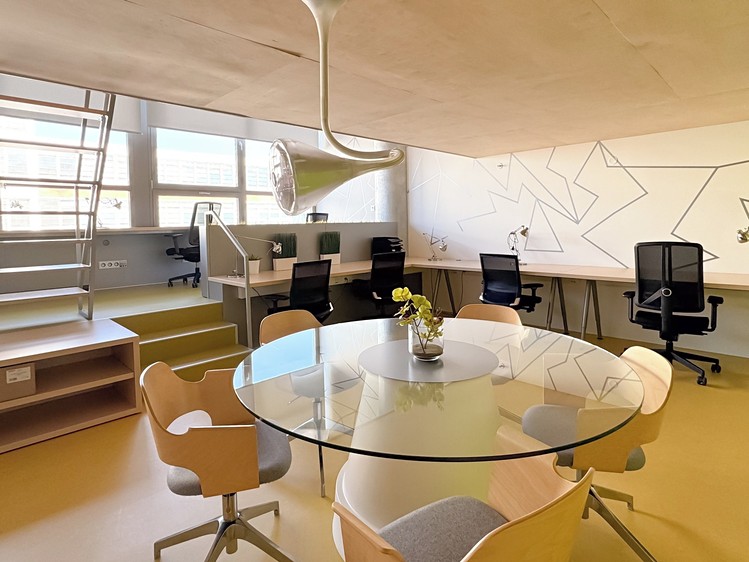 Pronájem kanceláře 74 m² - foto 5