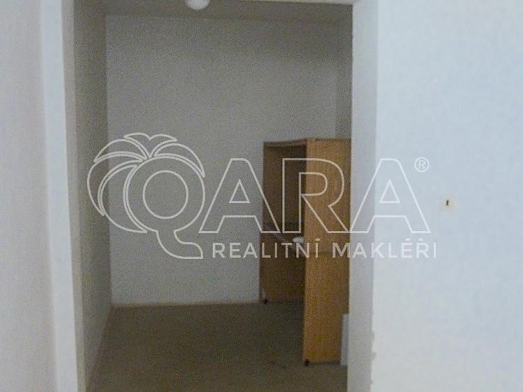 Pronájem obchodního prostoru 230 m² - foto 4