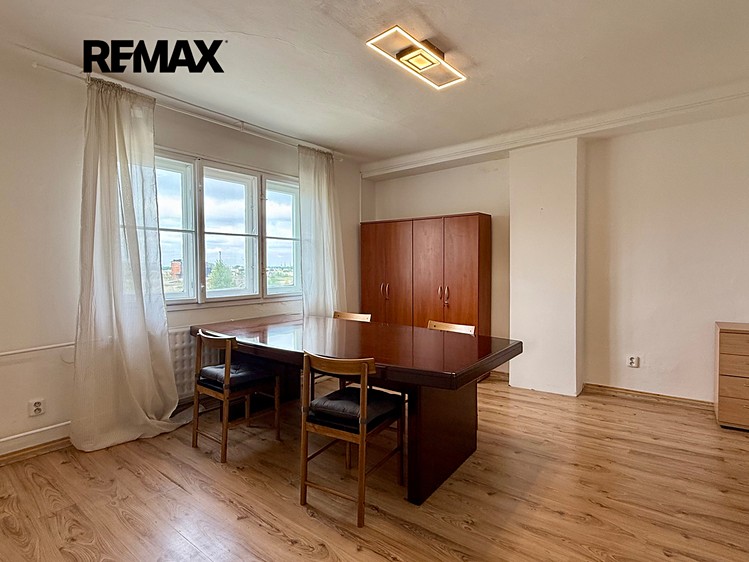 Pronájem kanceláře 52 m² - foto 5