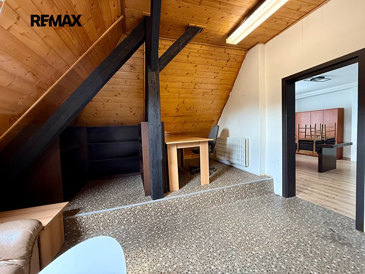 Pronájem kanceláře 52 m² - foto 6