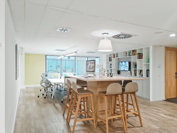 Pronájem kanceláře 30 m² - foto 1