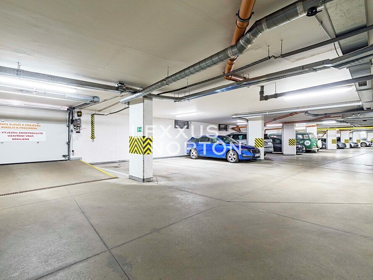 Prodej garážového stání 14 m² - foto 3