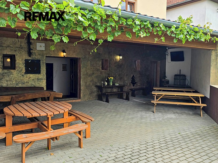 Prodej vinného sklepa 215 m² - foto 2