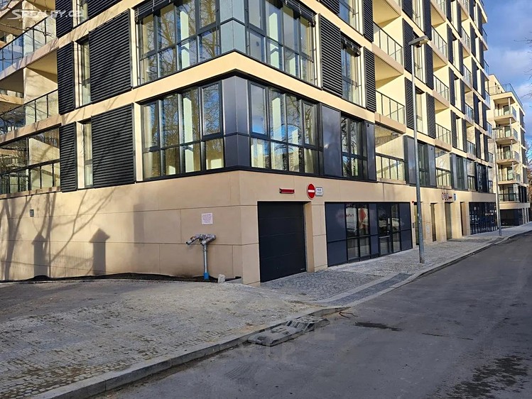 Prodej specifického typu nemovitosti 6 m² - foto 1