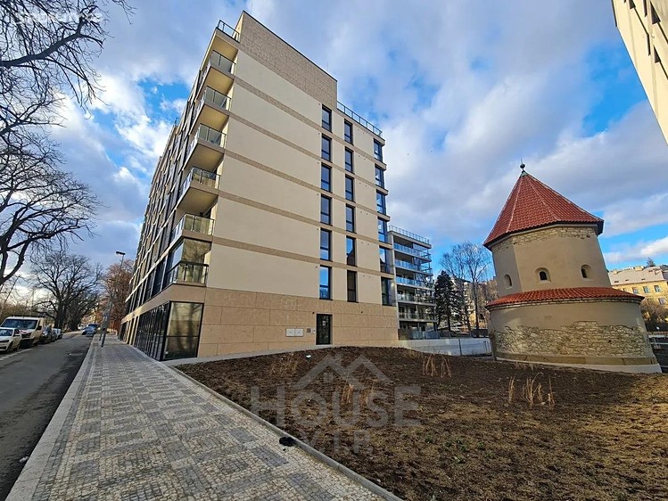 Prodej specifického typu nemovitosti 6 m² - foto 4