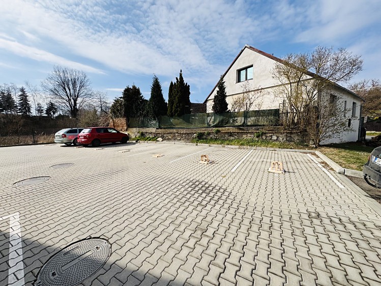 Prodej garážového stání 12 m² - foto 5
