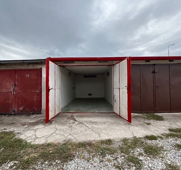 Prodej garáže 17 m² - foto 3