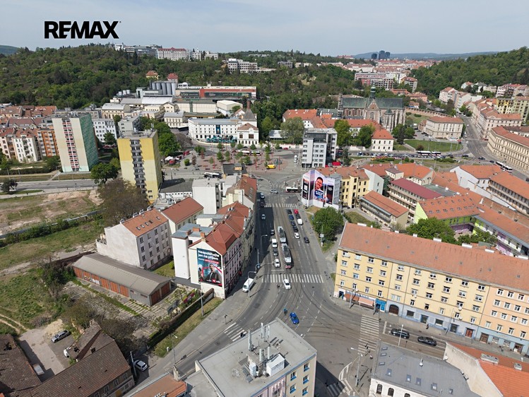 Prodej podílu 1/62 garážového stání 12 m² - foto 8