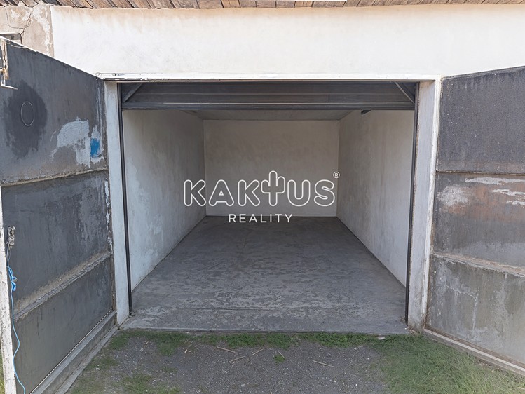 Prodej garáže 20 m² - foto 3