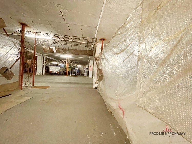 Prodej garážového stání 18 m² - foto 4