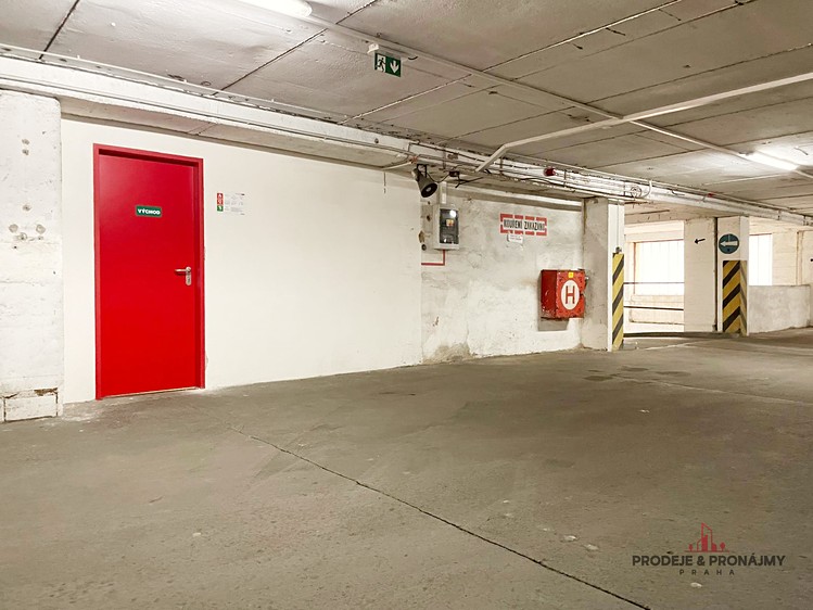 Prodej garážového stání 18 m² - foto 7