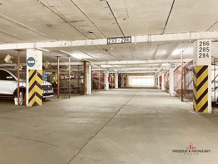 Prodej garážového stání 18 m² - foto 6