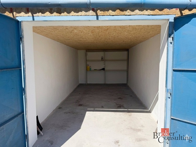 Prodej garáže 18 m² - foto 4