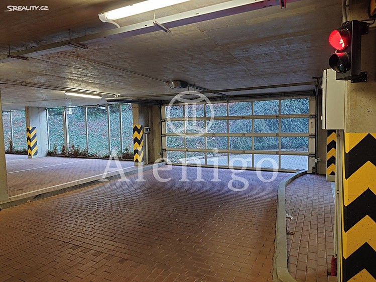 Prodej garážového stání 15 m² - foto 3