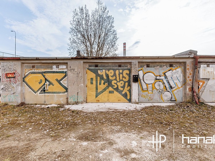 Prodej garáže 21 m² - foto 1