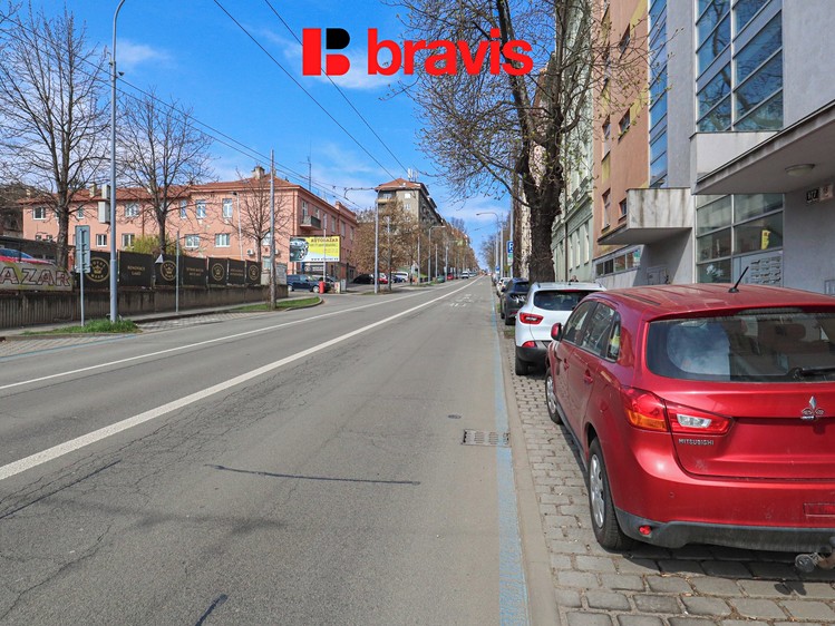 Prodej garážového stání 15 m² - foto 8