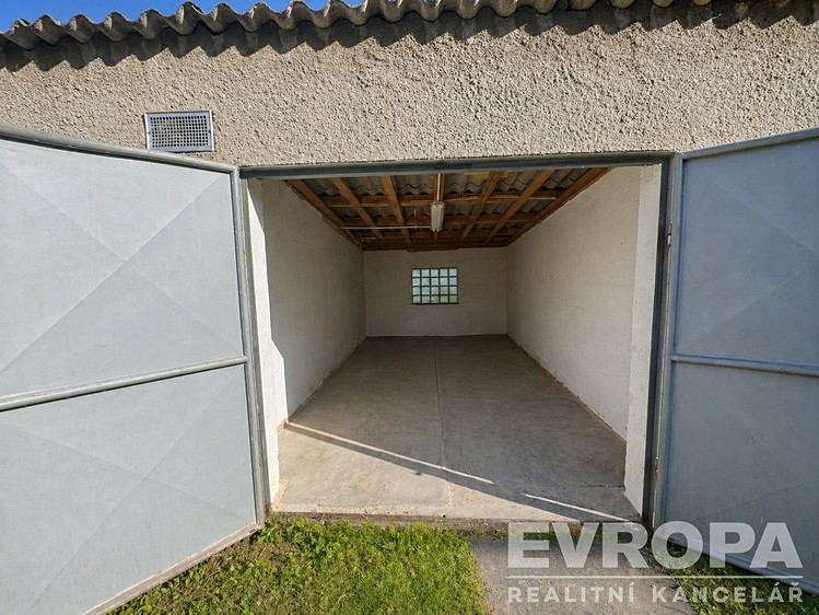 Prodej garáže 20 m² - foto 4