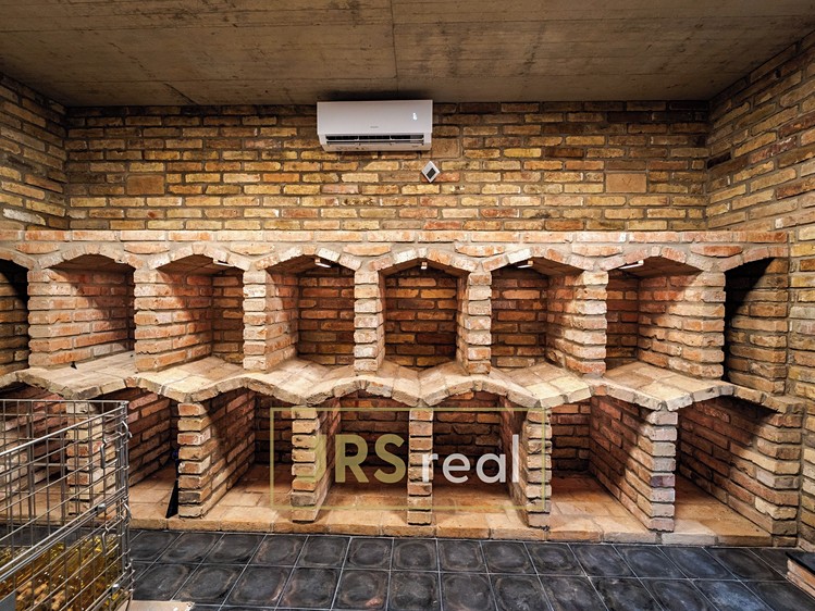 Prodej vinného sklepa 100 m² - foto 3