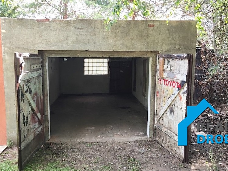 Prodej garáže 30 m² - foto 2