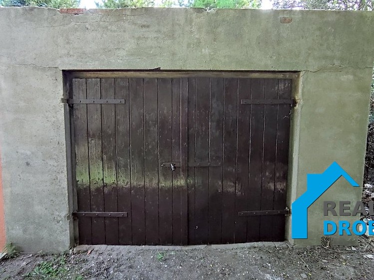 Prodej garáže 30 m² - foto 1