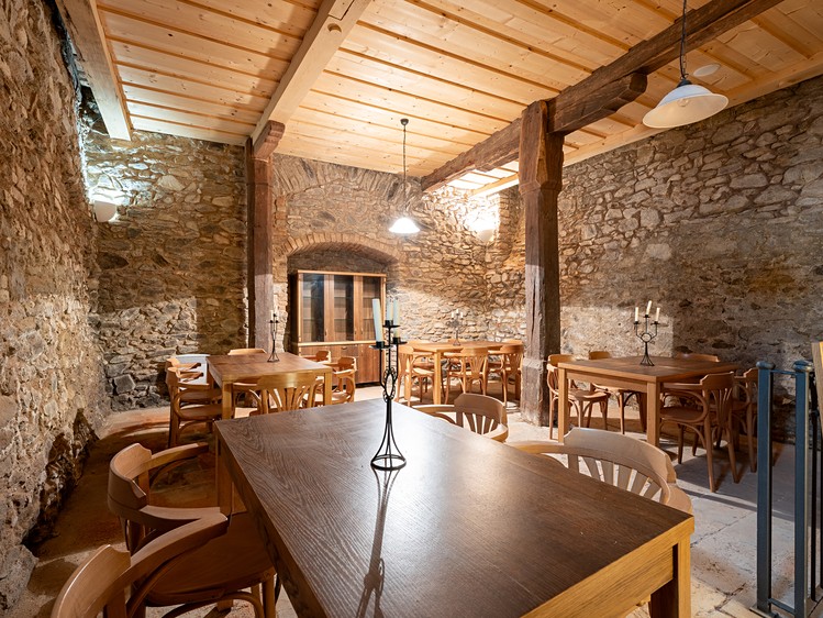 Prodej vinného sklepa 100 m² - foto 1