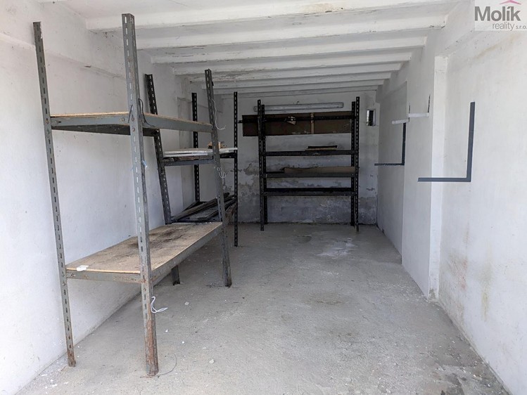 Prodej garáže 20 m² - foto 2