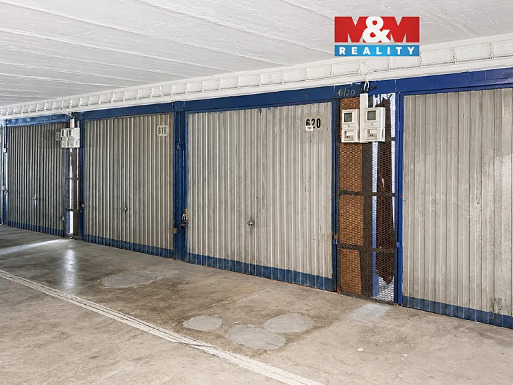 Prodej garážového stání 15 m² - foto 1